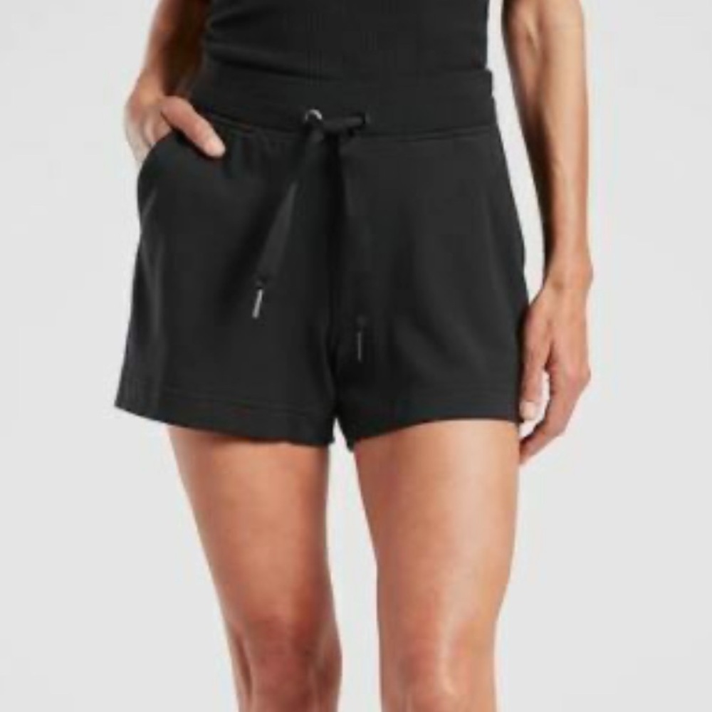 Athleta Balance 4" Shortie Black Mid Rise Drawstring Sport Shorts 657557 EUC S